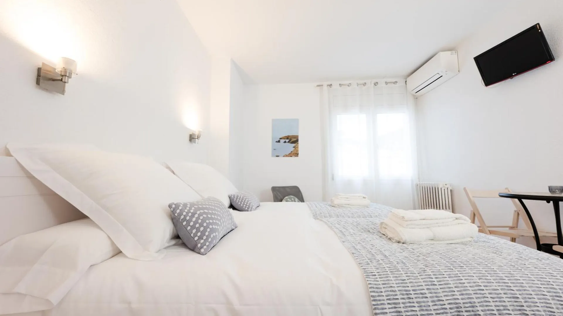 Hostal El Ranxo Cadaqués 2*,