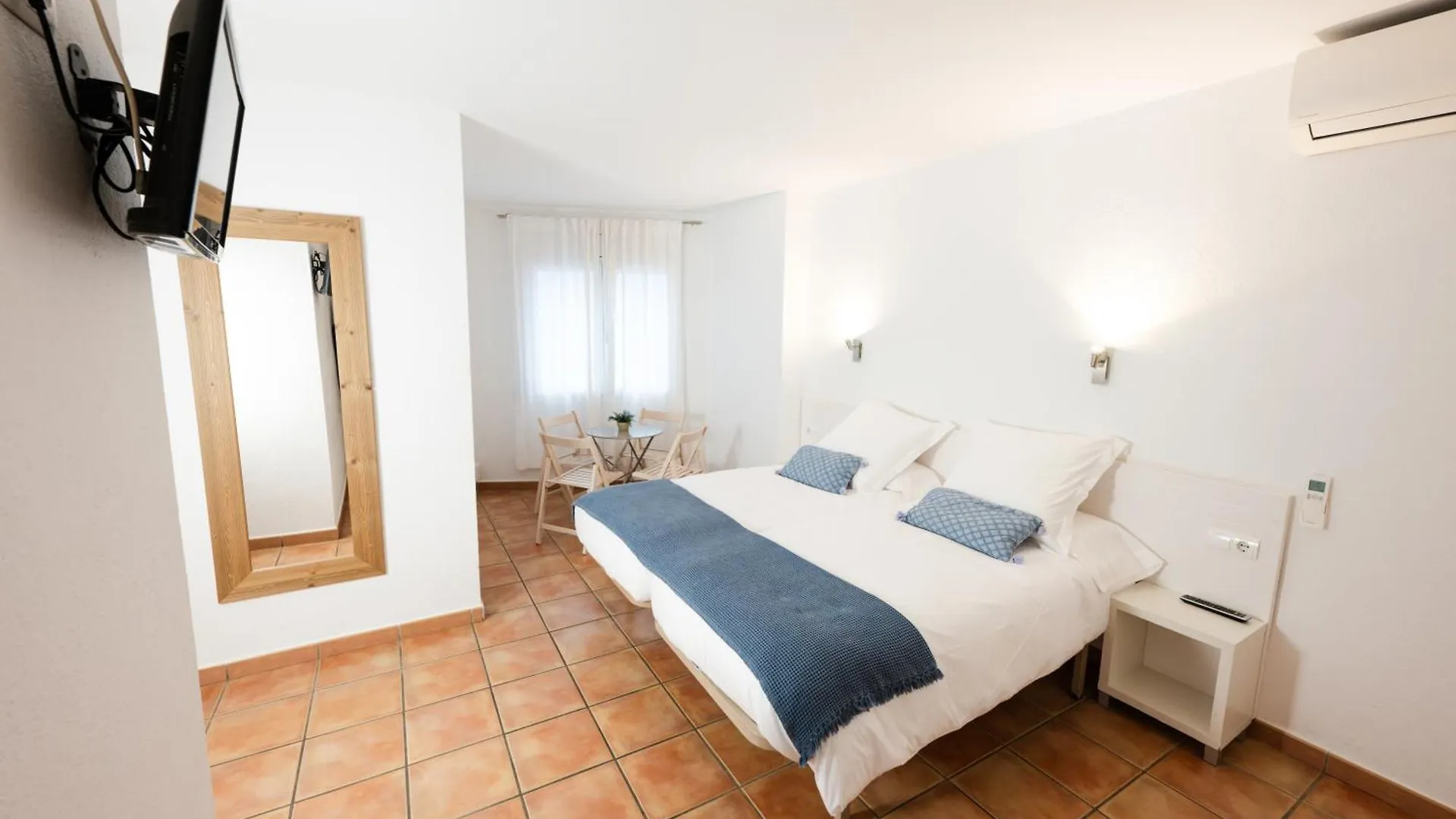 Hostal El Ranxo Cadaques Guest house